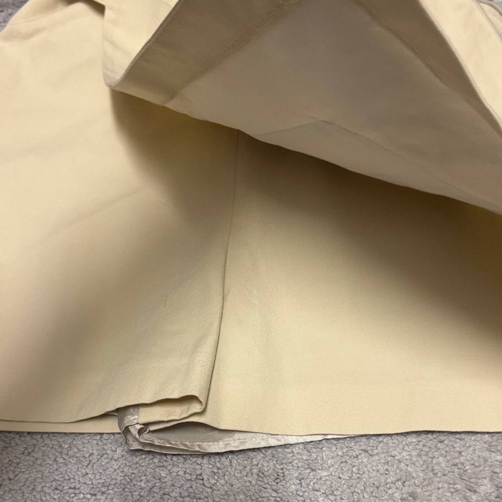 Zara Cream Skirt with Elegant Design - Picture 3 of 4